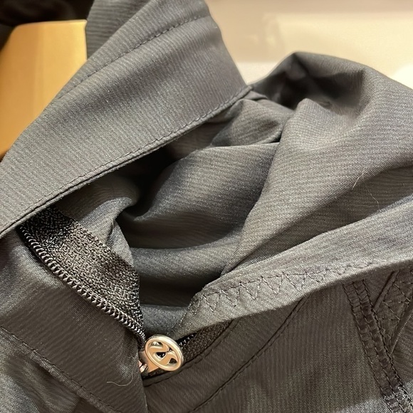 Lululemon Black Hooded Jacket—Beautiful Fabric & Fit—Hood Zippered Collar-EUC-6 - Picture 11 of 11